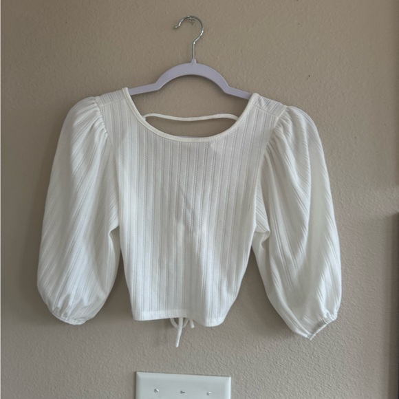 NEVER WORN: Ribbed White Puff Sleeve Top - Picture 1 of 3